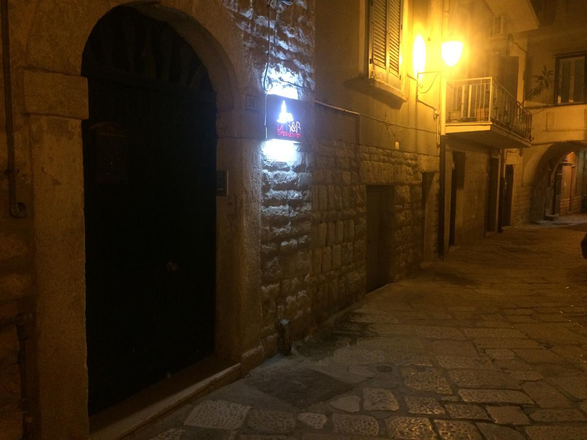 مبيت وإفطار تراني La Cattedrale Dai Tetti المظهر الخارجي الصورة