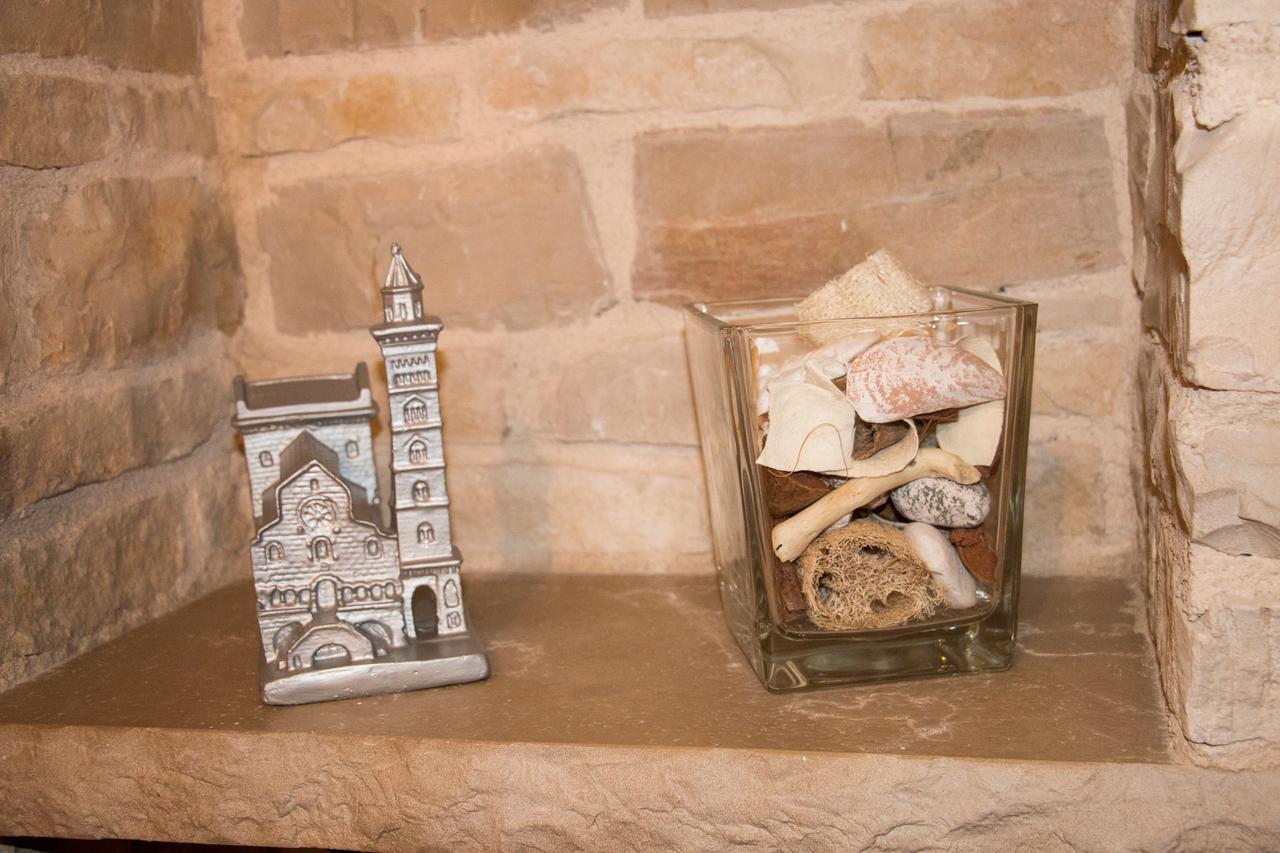 مبيت وإفطار تراني La Cattedrale Dai Tetti المظهر الخارجي الصورة